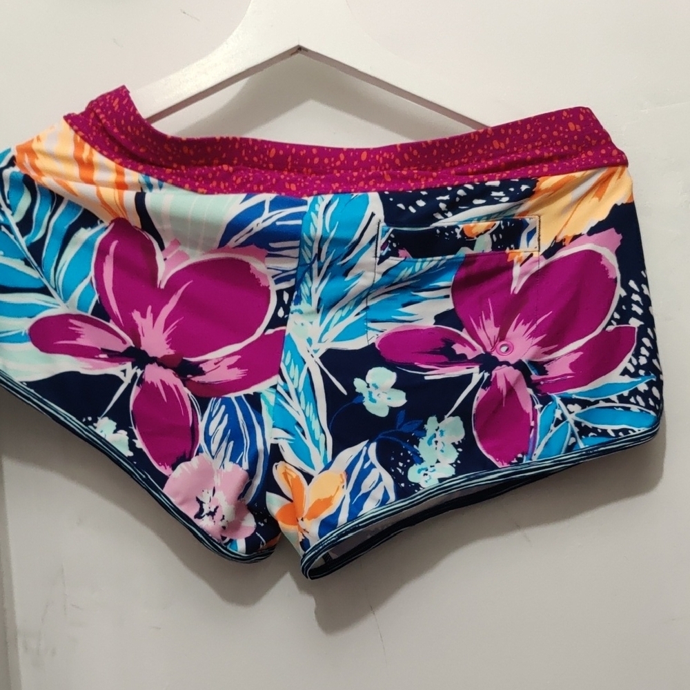 Athleta Pink and Orange Athletic Shorts Vibrant Design